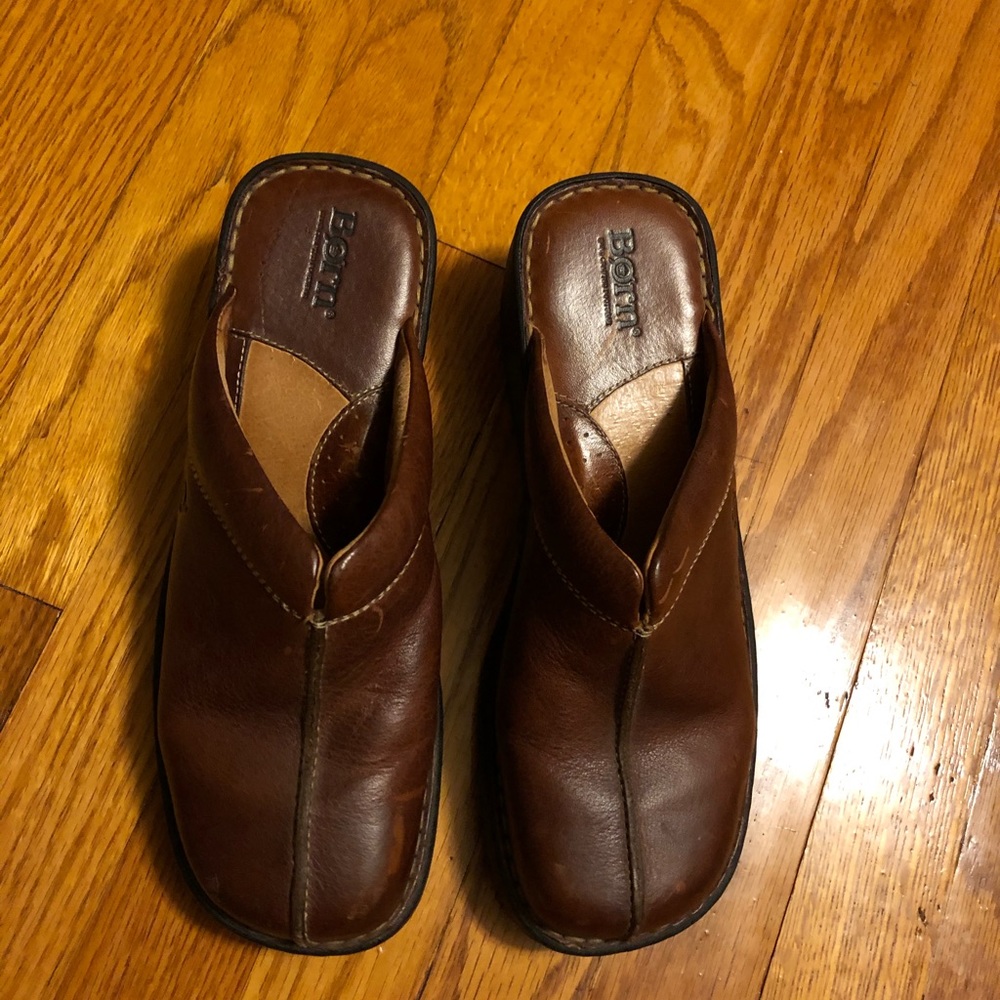 BORN WEDGE MULE SIZE 9